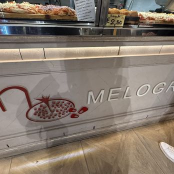 Melograno - Sign - Pizza Near Me - Rome, RM Melograno - Sign - Pizza Near Me - Rome, RM