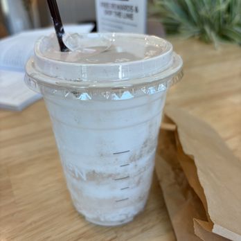 Da Vien Coffee - strawberry oat cream latte - Coffee & Tea Near Me - Alhambra, California