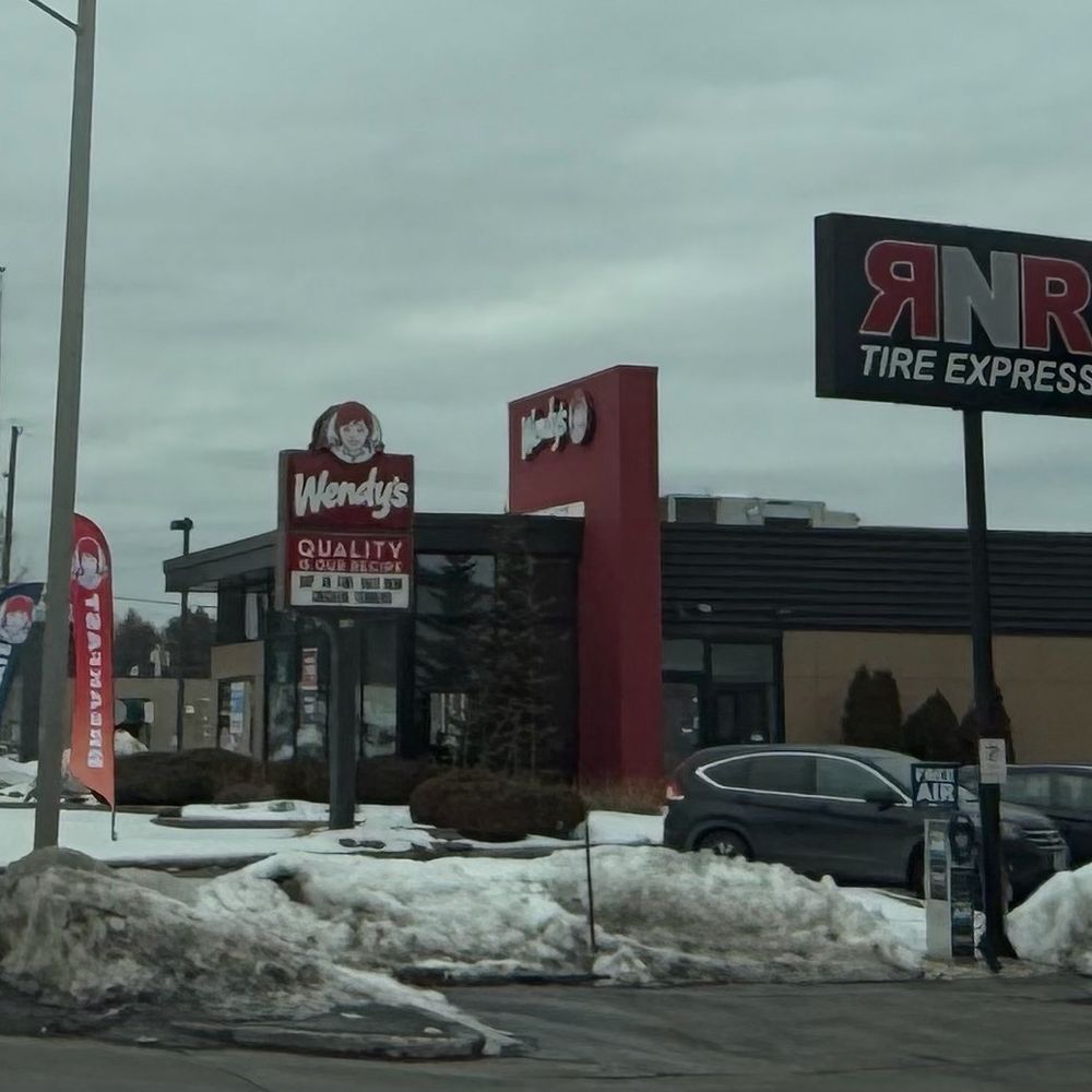 Wendy's - Burgers Near Me - Queensbury, New York Wendy's - Burgers Near Me - Queensbury, New York