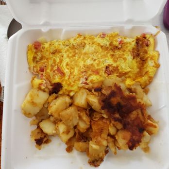 New Holiday Diner - Diners Near Me - Danbury, Connecticut New Holiday Diner - Diners Near Me - Danbury, Connecticut