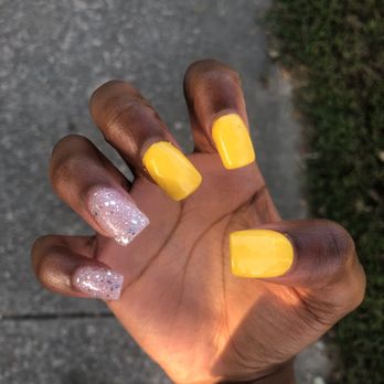 Deluxe Nail & Spa - Jumbo nails, the yellow looks terrible. - Nail Salons Near Me - Louisburg, North Carolina Deluxe Nail & Spa - Jumbo nails, the yellow looks terrible. - Nail Salons Near Me - Louisburg, North Carolina
