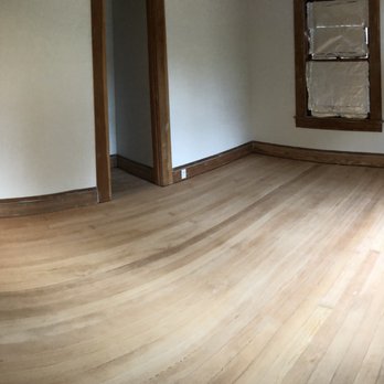 Hardwood Floor Specialist - empty room with wood floors - Flooring Near Me - Vancouver, Washington Hardwood Floor Specialist - empty room with wood floors - Flooring Near Me - Vancouver, Washington