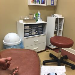 Foot Clinic of South Carolina - Modest patient setting