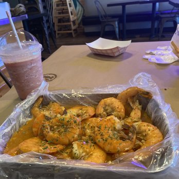 Cajun Boil - 1lb Headless Shrimp, Garlic and Cajun Sauce - Cajun/Creole Near Me - Miami, Florida