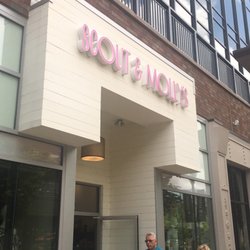 Scout & Molly's Avalon - Cutesy store