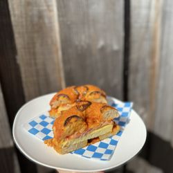 La Marea Cafe & Pizzeria