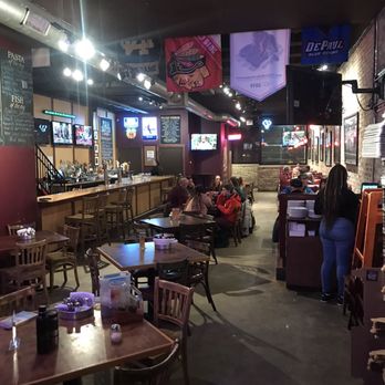 Flo & Santos - Interior - Pizza Near Me - Chicago, Illinois Flo & Santos - Interior - Pizza Near Me - Chicago, Illinois