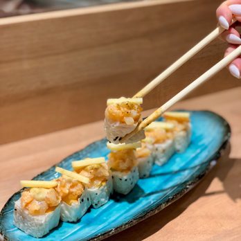 Uma Sushi - Japanese Near Me - Vancouver, British Columbia