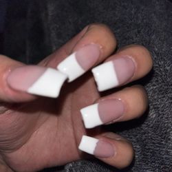 Luxury Nail Bar - Ugly