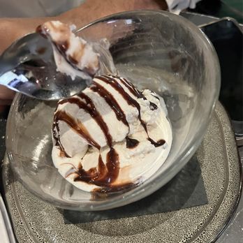 CBR - Gelato with requested chocolate syrup.  Refreshing. - New American Near Me - Chicago, Illinois