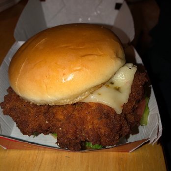 Chick-fil-A - Spicy deluxe chicken - Fast Food Near Me - Methuen, Massachusetts