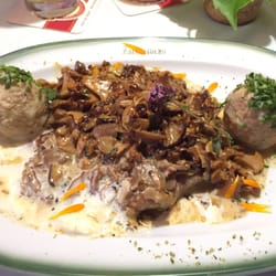 Gasthof Zacherlbräu - Rahmschnitzel mit frische Pilzen