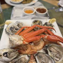 Bluffton Oyster Company - Seafood platter