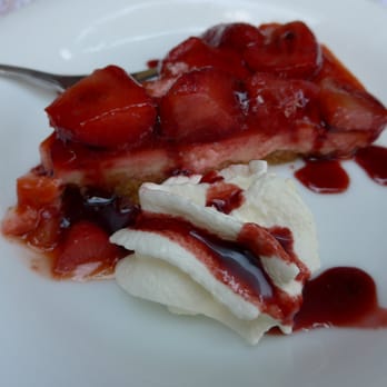 Gambito BCN - strawberry cheesecake - Spanish Near Me - Barcelona, B Gambito BCN - strawberry cheesecake - Spanish Near Me - Barcelona, B