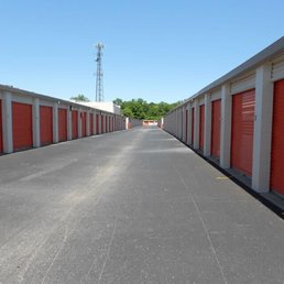 Exterior outside entrance of Public Storage - Louisville, Kentucky Exterior outside entrance of Public Storage - Louisville, Kentucky