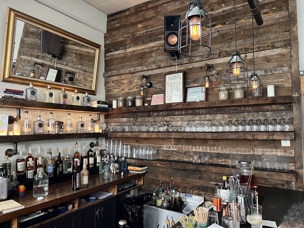 Van Brunt Stillhouse