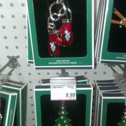 Shopper's Drug Mart - Nice ornaments