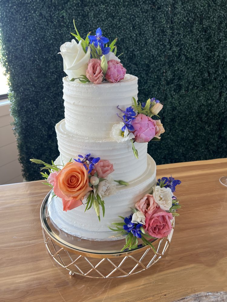 TRULY SCRUMPTIOUS BAKERY Updated October 2024 302 E Washington Ave