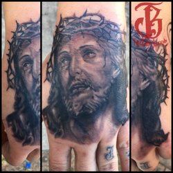 5 Star Tattoo and Piercings