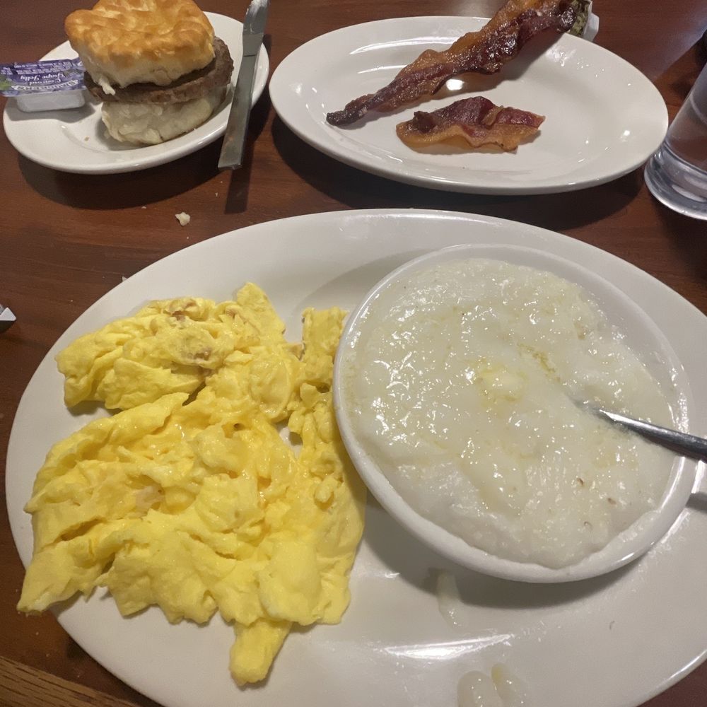 Julwin's Restaurant - Eggs, grits, bacon, sausage, and biscuits. - Breakfast & Brunch Near Me - Fairhope, Alabama Julwin's Restaurant - Eggs, grits, bacon, sausage, and biscuits. - Breakfast & Brunch Near Me - Fairhope, Alabama