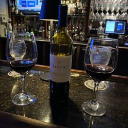 Diamond Grill - Best Washington wine ever.