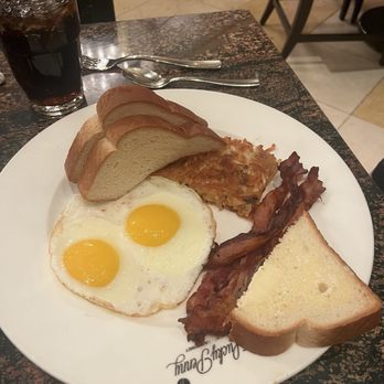 Lucky Penny at Red Rock - American breakfast - New American Near Me - Las Vegas, Nevada Lucky Penny at Red Rock - American breakfast - New American Near Me - Las Vegas, Nevada