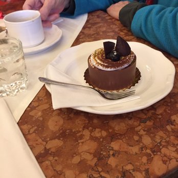 Café Central - Maroni Deluxe - Cafes Near Me - Vienna, 9 Café Central - Maroni Deluxe - Cafes Near Me - Vienna, 9