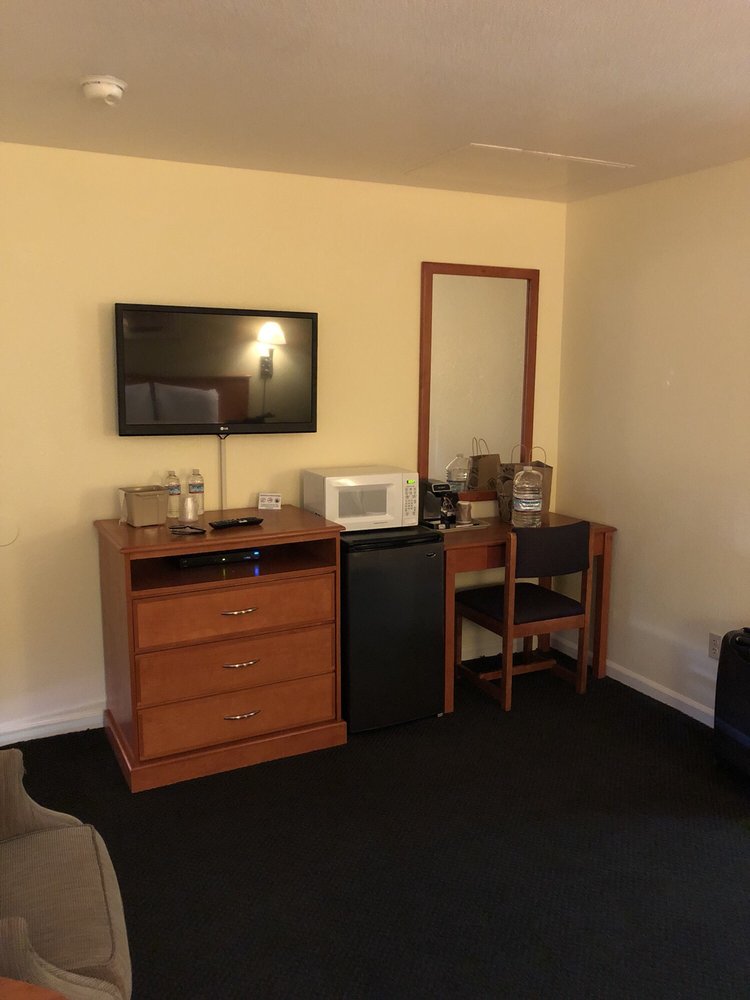 NORTH BAY INN Updated September 2024 12 Photos & 65 Reviews 1875