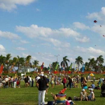 Haulover Park - Kite Festival in Oct. - Beaches Near Me - Miami, Florida Haulover Park - Kite Festival in Oct. - Beaches Near Me - Miami, Florida