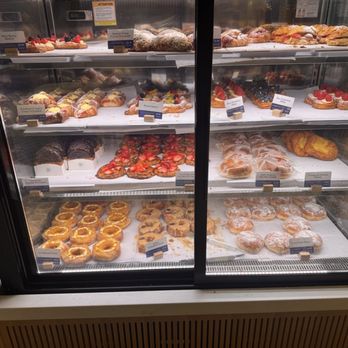 Paris Baguette - Donuts - Bakeries Near Me - Fredericksburg, Virginia Paris Baguette - Donuts - Bakeries Near Me - Fredericksburg, Virginia