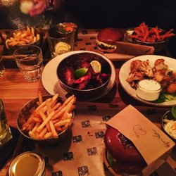 Bra Hak Burgers - Amazing food and great service