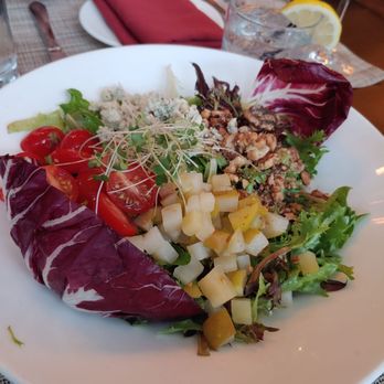 Salt - Pear Gorgonzola Walnut salad - New American Near Me - Juneau, Alaska Salt - Pear Gorgonzola Walnut salad - New American Near Me - Juneau, Alaska