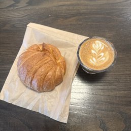 Croissant  cortado