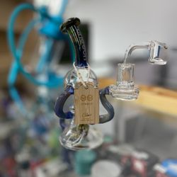 TJ's Smoke Outlet