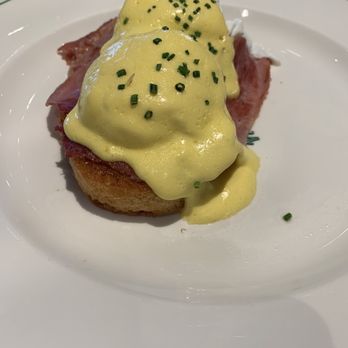 Sadelle's - Eggs Benedict - Breakfast & Brunch Near Me - Las Vegas, Nevada