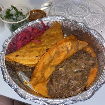Guanatos Tacos - Birria tacos - Tacos Near Me - Sylmar, California Guanatos Tacos - Birria tacos - Tacos Near Me - Sylmar, California