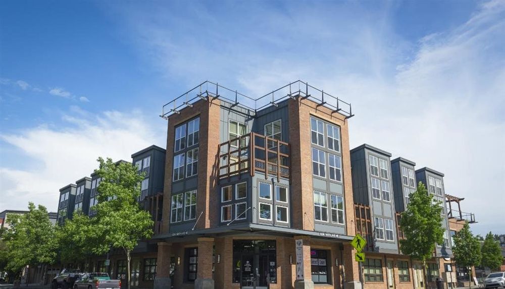 URBANE REDMOND TOWNHOME APARTMENTS Updated October 2024 10 Photos