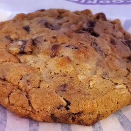 Oatmeal Chocolate Walnut