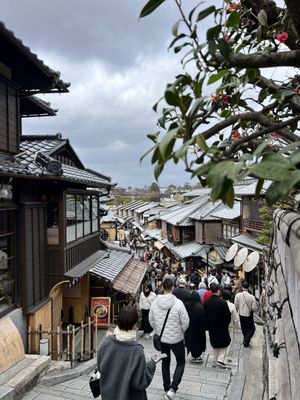 Kiyomizu-dera by null