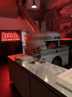 Una Pizza Napoletana by null