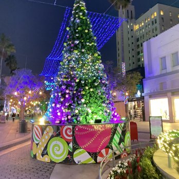 Third Street Promenade - Shopping Centers Near Me - Santa Monica, California Third Street Promenade - Shopping Centers Near Me - Santa Monica, California