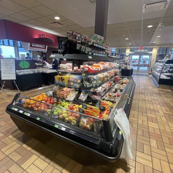 Kwik Star - a display of food in a grocery store - Convenience Stores Near Me - Dubuque, Iowa