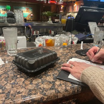 Bahama Breeze - Bars Near Me - Tukwila, Washington