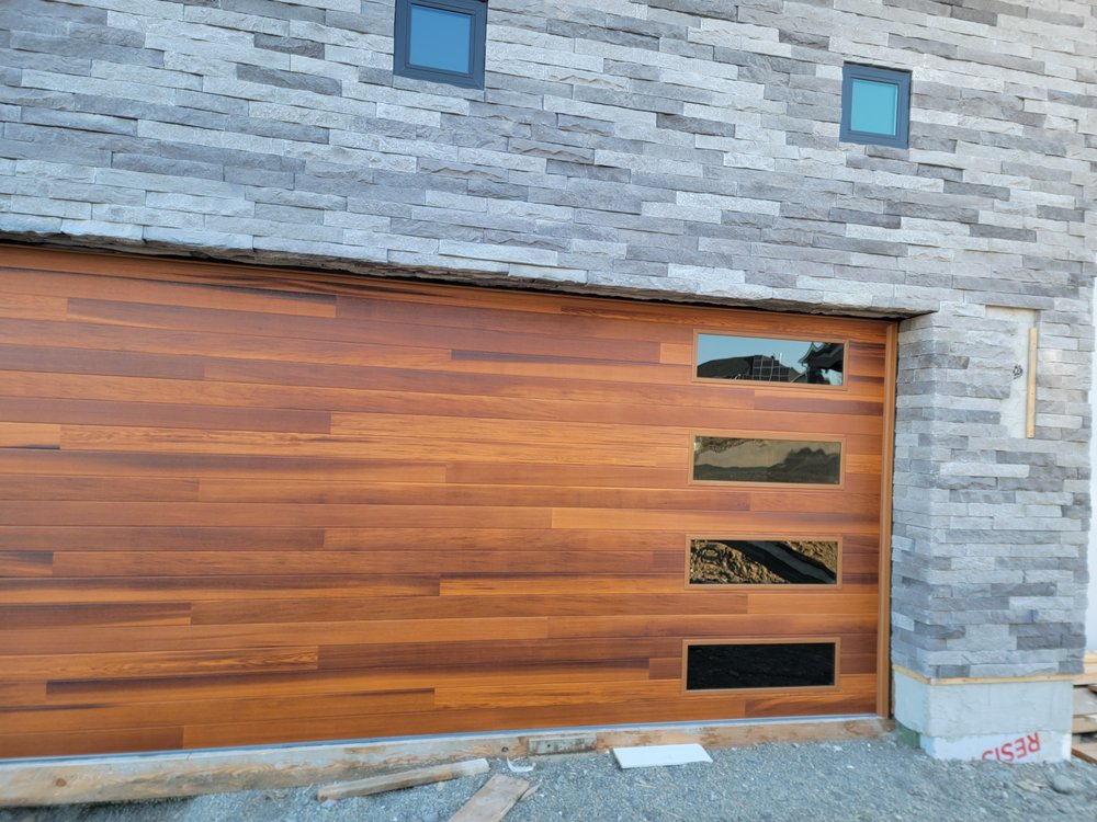 Roy's Lock & Door - Garage Door Contractor in Yakima, WA