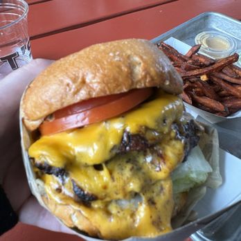 Gott's St. Helena - Burgers Near Me - Saint Helena, California Gott's St. Helena - Burgers Near Me - Saint Helena, California