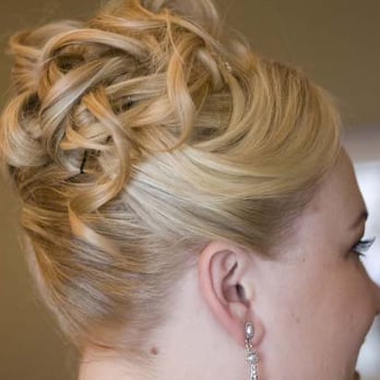 Pearl Beauty Studio - Back of Bride's Hair May 2008 - Makeup Artists Near Me - Las Vegas, Nevada Pearl Beauty Studio - Back of Bride's Hair May 2008 - Makeup Artists Near Me - Las Vegas, Nevada