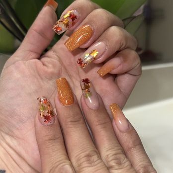 Colors & Nails - Nail Salons Near Me - Sacramento, California