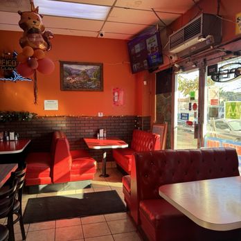 Jesse's Camarones Restaurant - Seafood Near Me - Los Angeles, California Jesse's Camarones Restaurant - Seafood Near Me - Los Angeles, California
