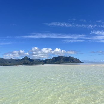 Kaneohe Bay Sandbar - Beaches Near Me - Kaneohe, Hawaii