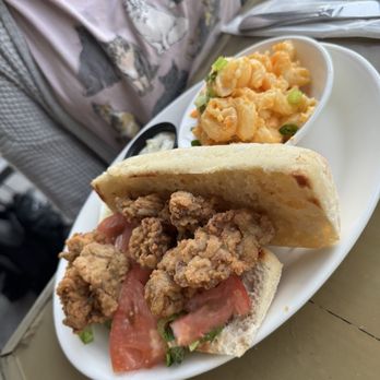 Corridor Z Kitchen+Cocktails - Oyster Po Boy - Cocktail Bars Near Me - Jekyll Island, Georgia
